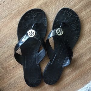 “SOLD” Tory Burch flip flops size 8